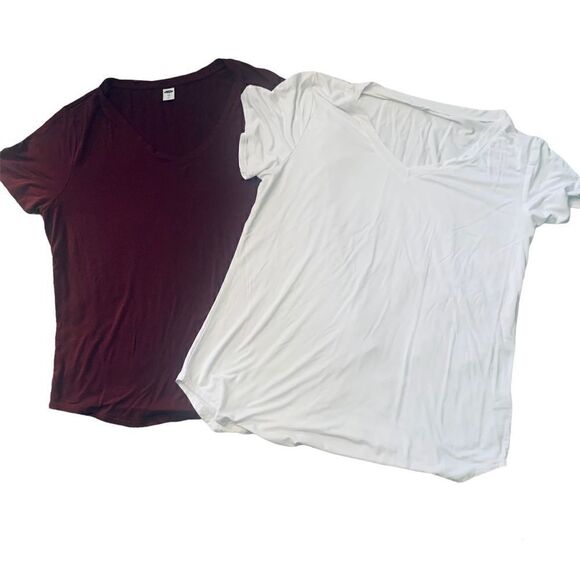 Old Navy 2 BUNDLE Burgundy & White V-Neck Short Sleeve T-shirts Size Large - Picture 1 of 9